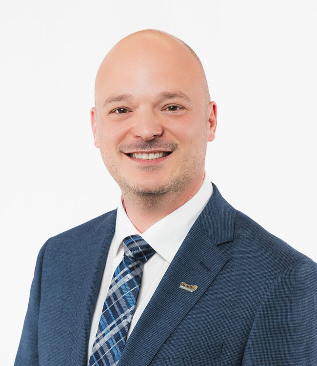 Cédrick Beauregard, conseiller municipal du district 9 Cédrick Beauregard Conseiller municipal du district 9 Granby
